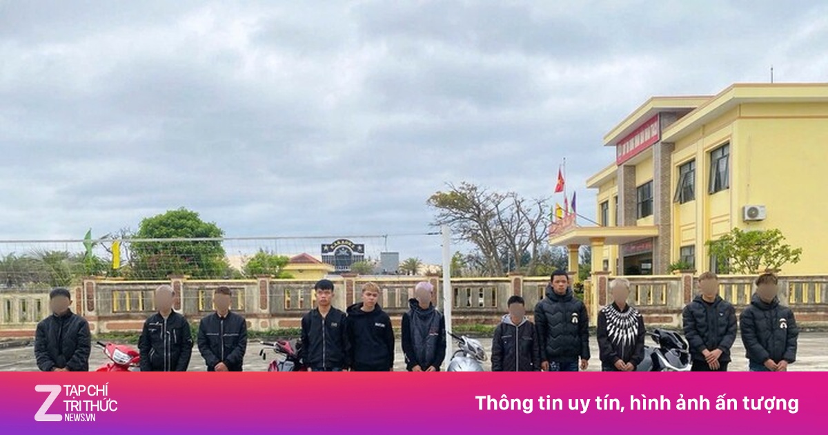 11 thanh thiếu niên đi xe máy chém người ở Quảng Trị