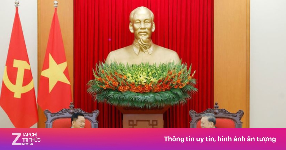 Tổng Bí thư tiếp Bộ trưởng Công an Lào