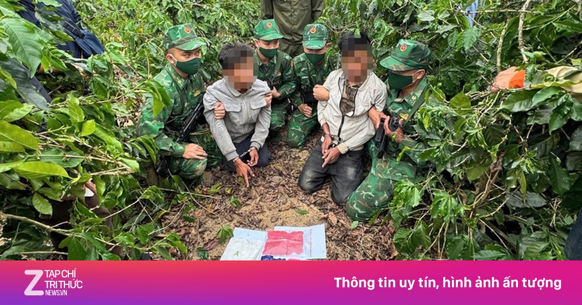 Hai người Lào vận chuyển ma túy ở biên giới Quảng Trị