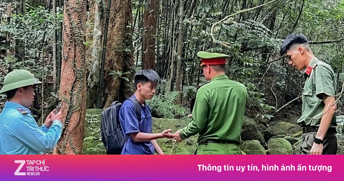 Giải cứu hai du khách lạc trong rừng sâu Tây Yên Tử ở Bắc Ninh