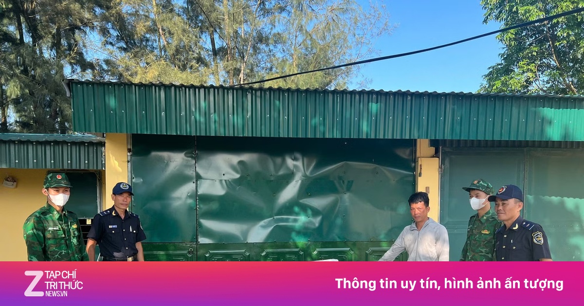 Dùng bè vận chuyển 850 kg nầm lợn đông lạnh qua biên giới