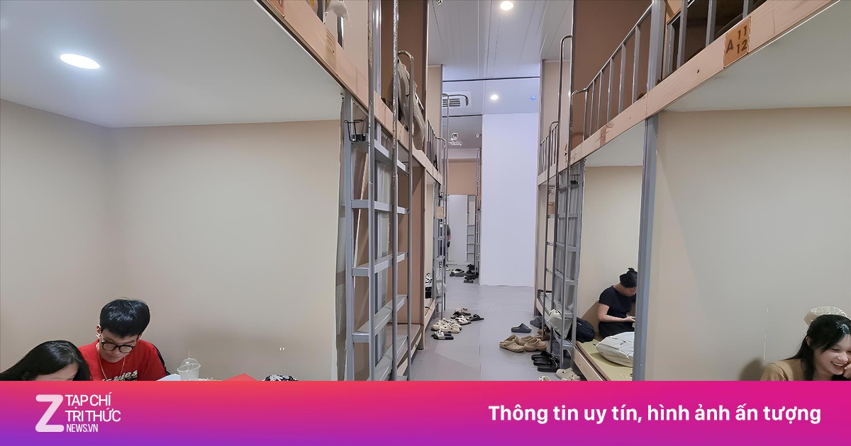 Ăn, ngủ ở quán cà phê giường nằm mở xuyên đêm