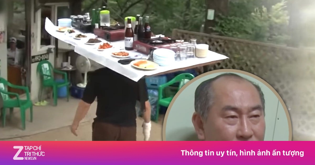 Ông chủ Hàn đội bàn 36 kg, đủ đồ ăn cho 10 người hút khách đến tấp nập