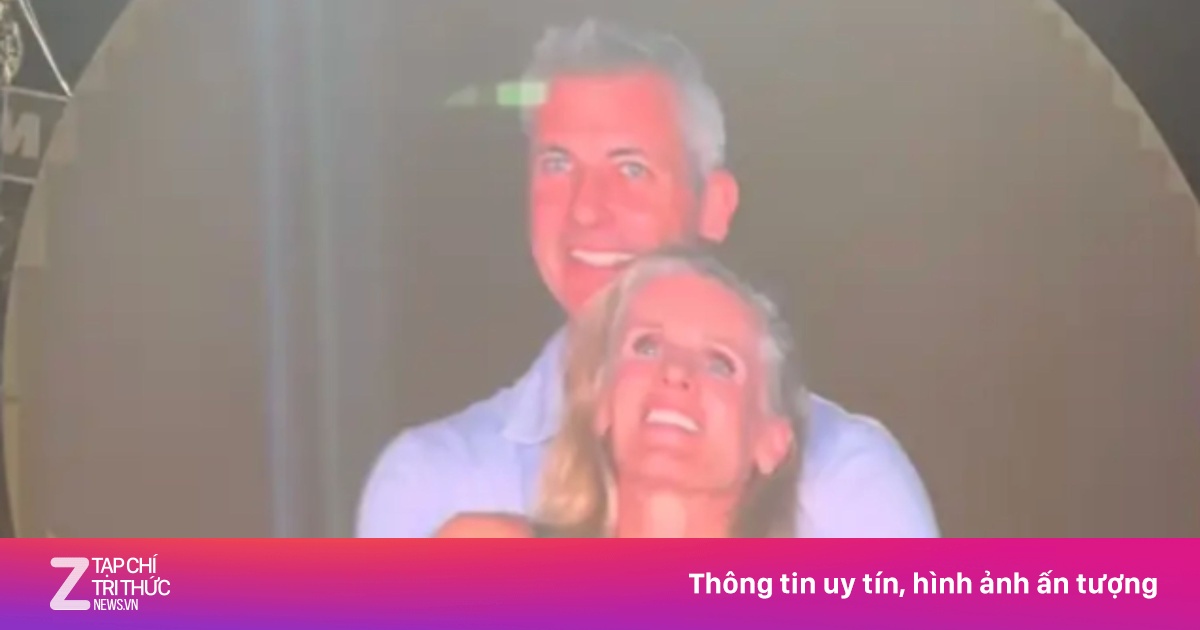 Nữ giám đốc bị 'tóm sống' ngoại tình với sếp ở concert kêu cứu