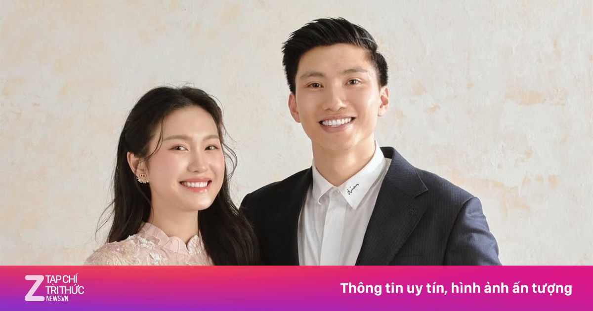 Động thái của vợ Đoàn Văn Hậu khi chồng chấn thương