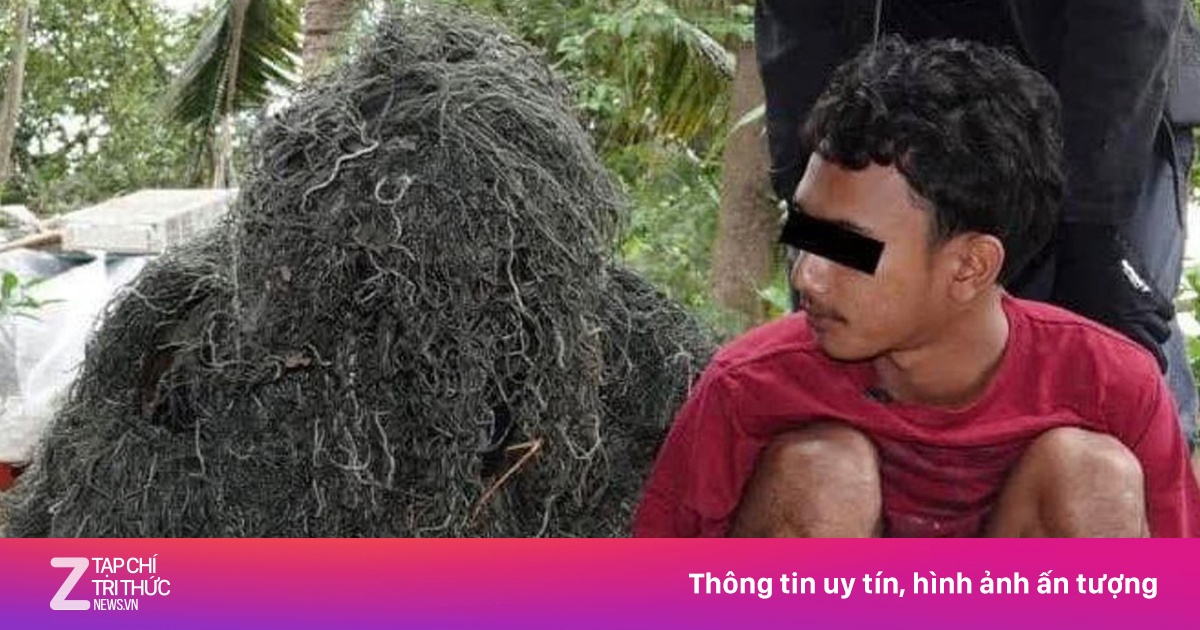 Cảnh sát Thái Lan cải trang thành bụi cây, múa lân để bắt tội phạm nguy hiểm