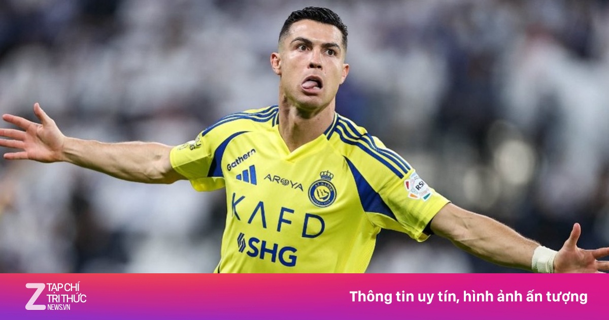 Ronaldo thăng hoa ở tuổi 40