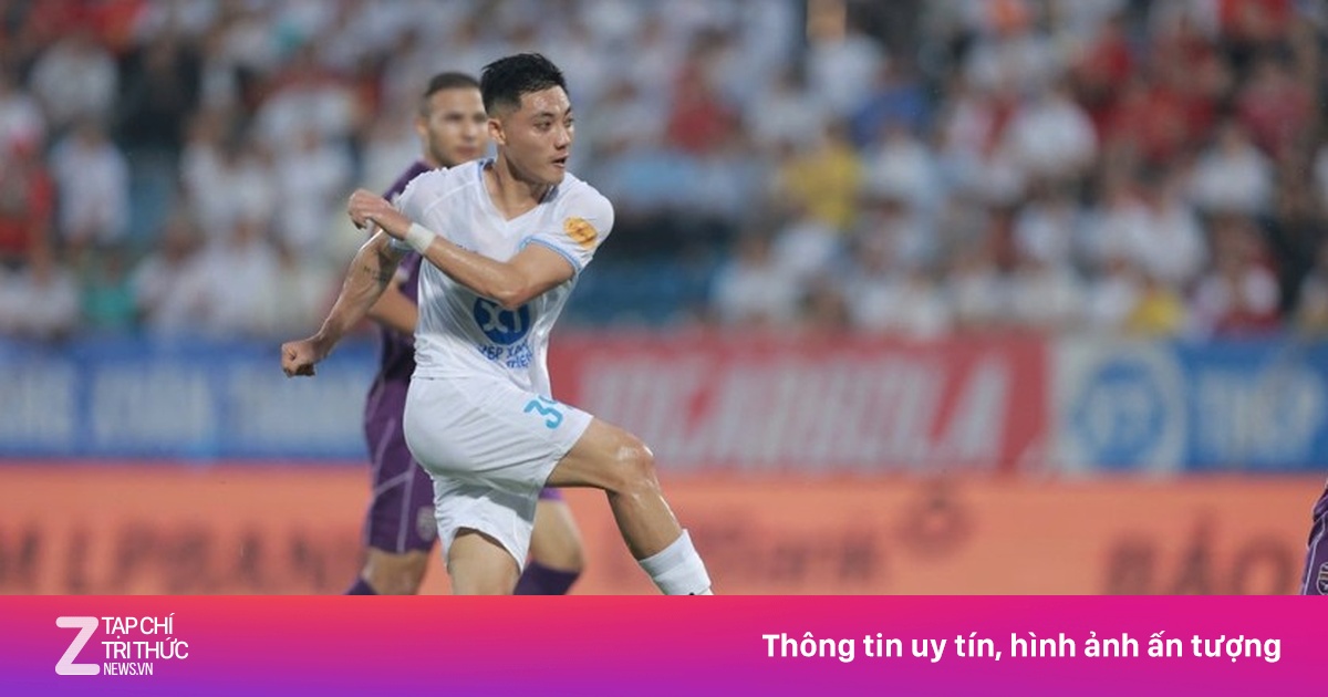 Tuyển Việt Nam: Những mắt xích mới cần ông Kim Sang Sik tôi luyện