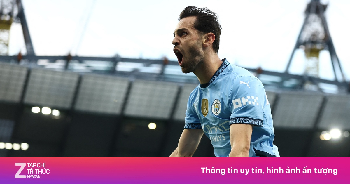 Man City chạm một tay vào vé dự Champions League