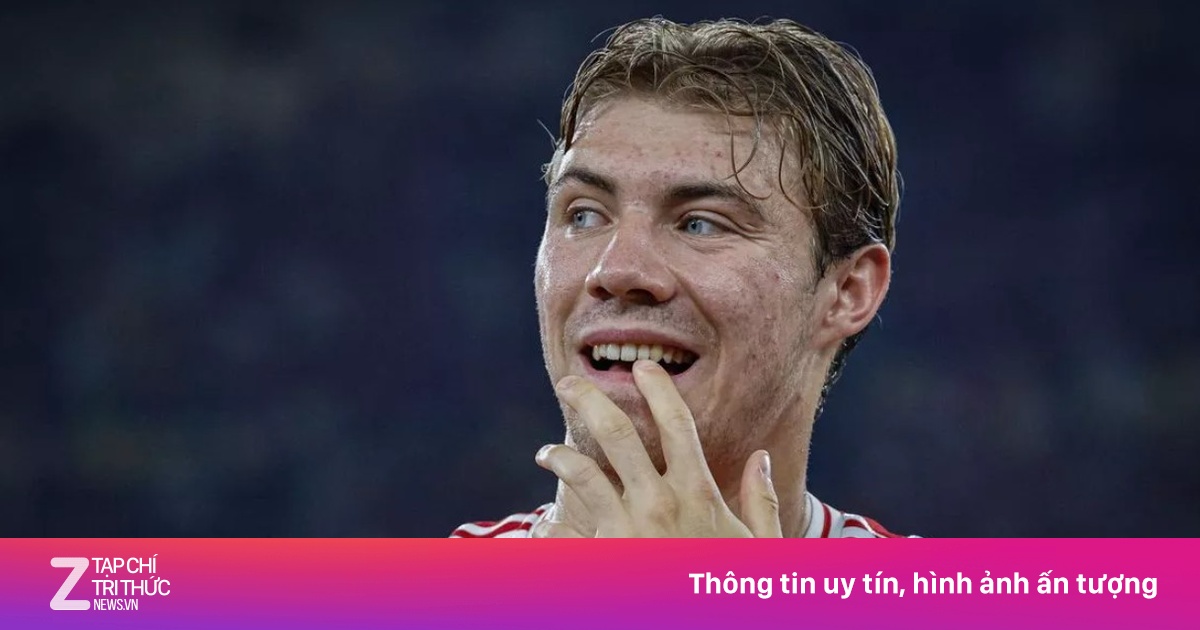 MU báo tin dữ cho Hojlund
