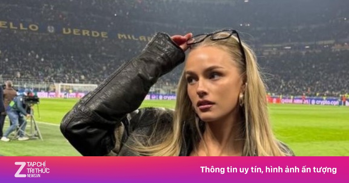 Người mẫu Thụy Điển Ebba Moberg gây sốt tại trận Inter Milan - Bodo/Glimt