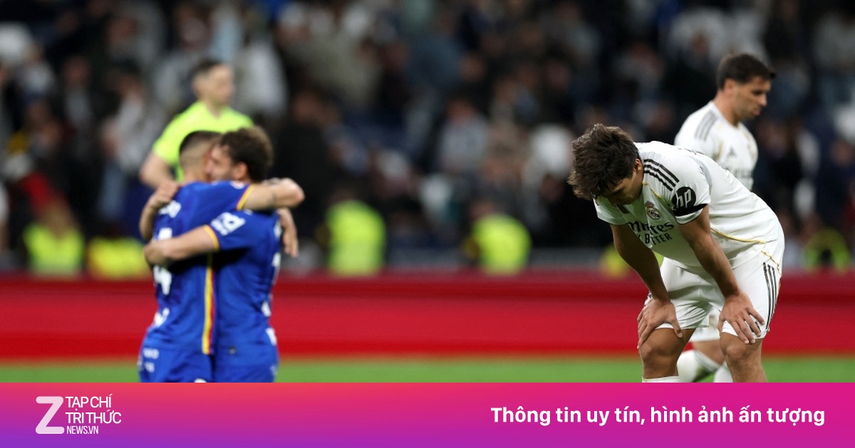 Phòng thay đồ Real Madrid lại dậy sóng