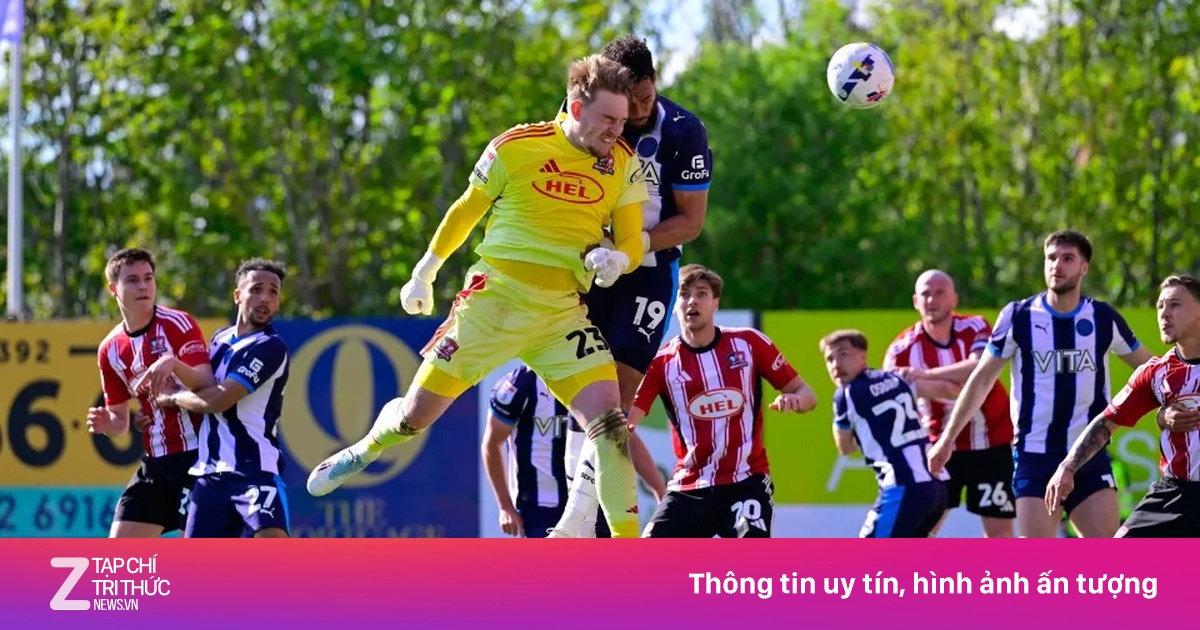 Thủ môn ghi bàn phút ù giờ, Cardiff chính thức thăng hạng Championship