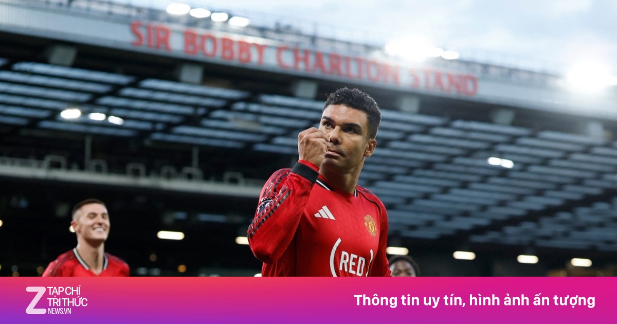 Casemiro đang dạy MU bài học đắt giá