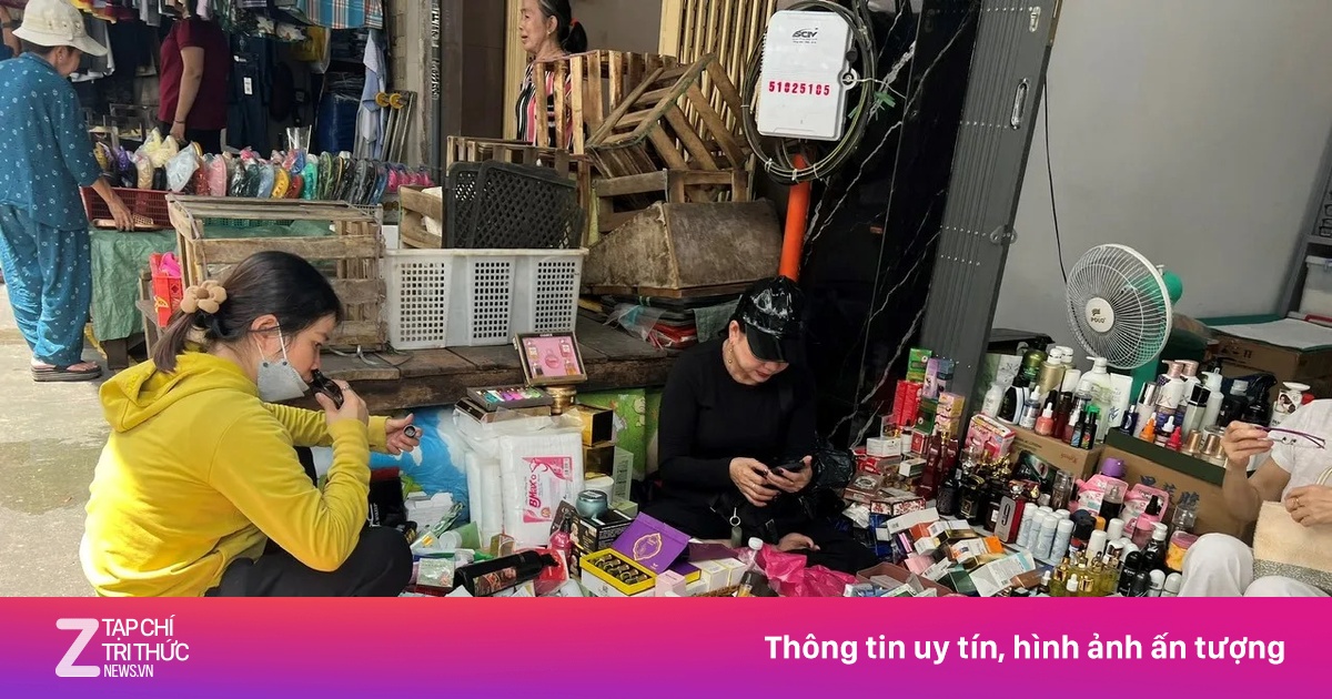 'Hàng hiệu' vài chục nghìn đồng ở chợ, mua nhiều còn được giảm giá