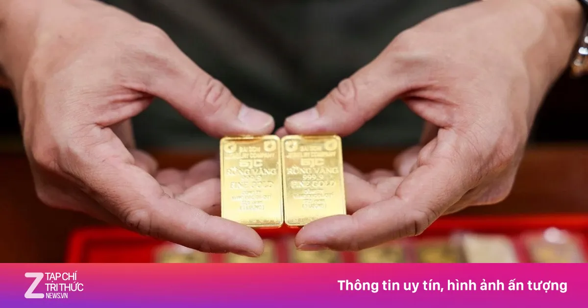 Giá vàng 'bốc hơi' hơn 30 triệu đồng/lượng: Bài học cho nhà đầu tư