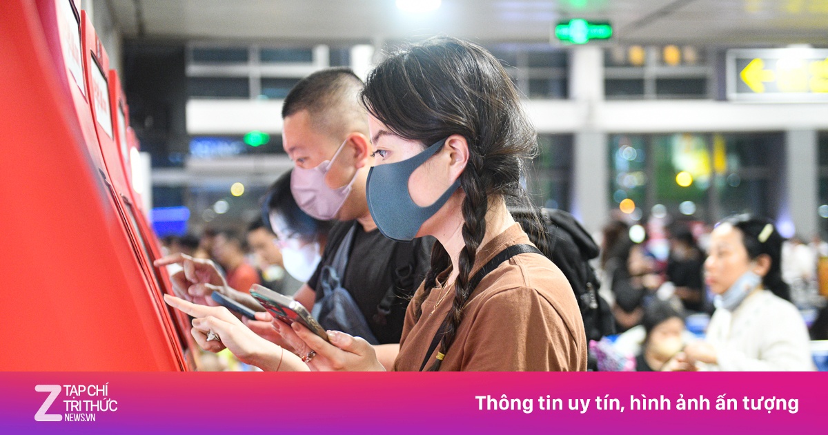 Sân bay Tân Sơn Nhất cùng 5 bến xe TP.HCM tăng chuyến dịp Tết