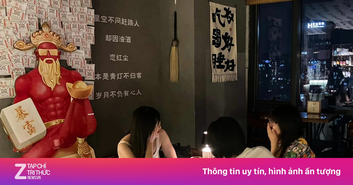 Trào lưu đi bar xem bói ở Bắc Kinh