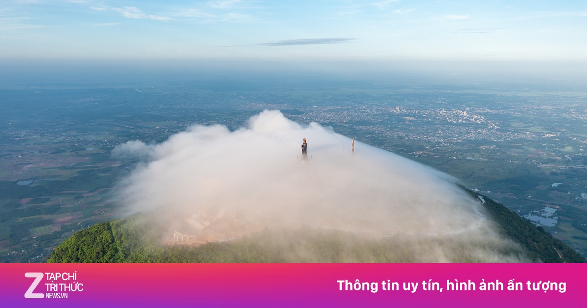 Du khách tự ý đổi lộ trình, lạc đường trên núi Bà Đen