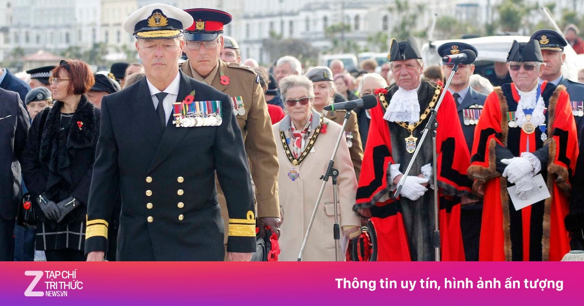 Kẻ mạo danh ‘đô đốc’ gây chấn động nước Anh