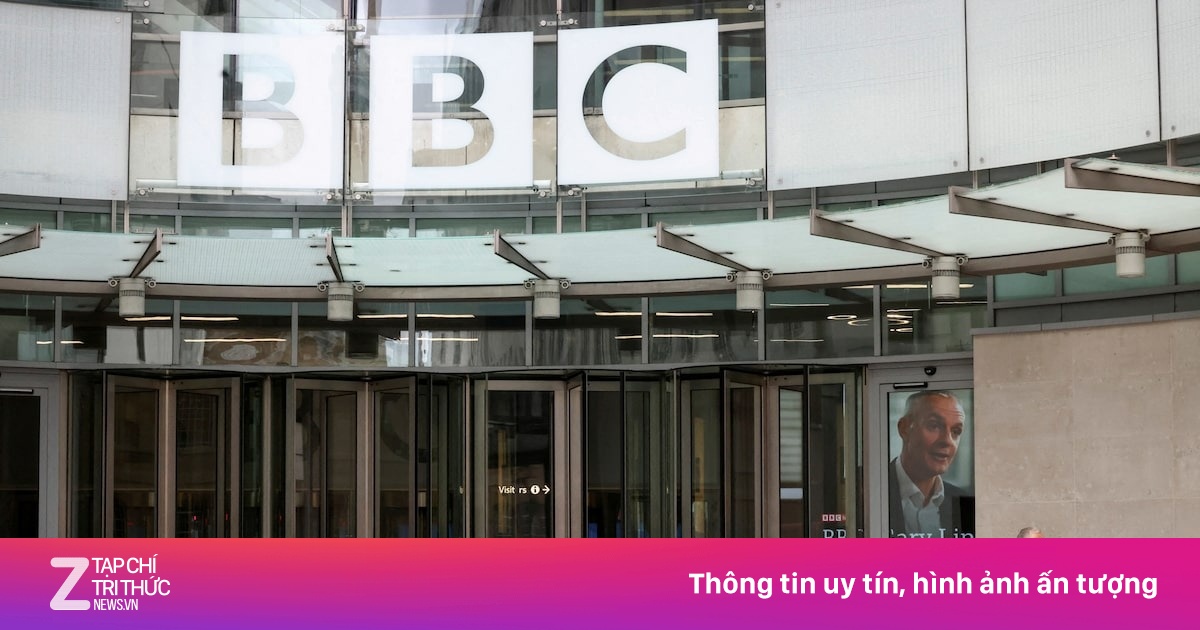 Sếp BBC đồng loạt từ chức vì bê bối tin giả về ông Trump