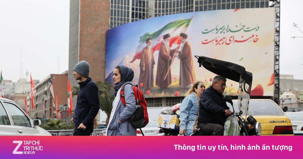 Iran Tăng Lương Tối Thiểu 60% Để Đối Phó Lạm Phát Cao Và Bất Ổn Xã Hội