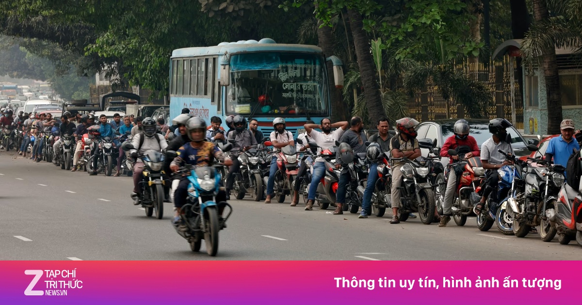 Nước giàu khai hỏa, người nghèo còng lưng ‘trả hóa đơn'