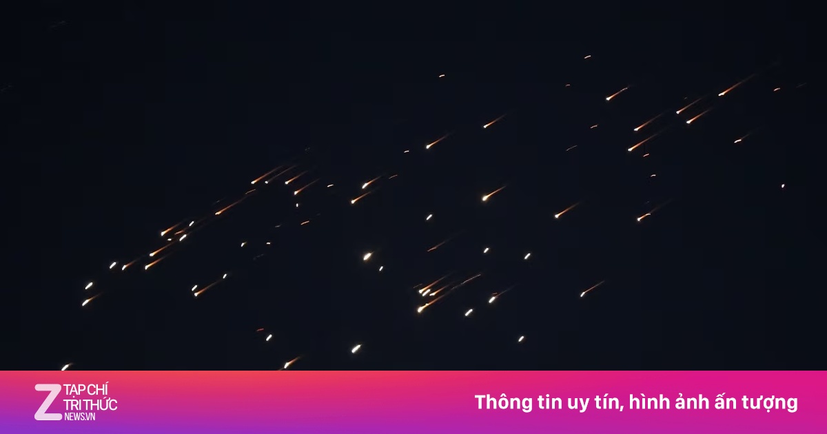 Iran Phóng Tên Lửa Trả Đũa Israel Sau Vụ Ám Sát Lãnh Đạo An Ninh