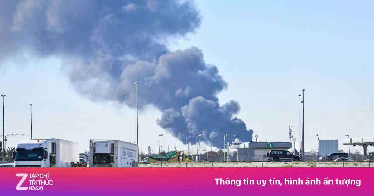 Căng thẳng leo thang: UAV Iran gây cháy sân bay Kuwait, Mỹ - Israel không kích dữ dội