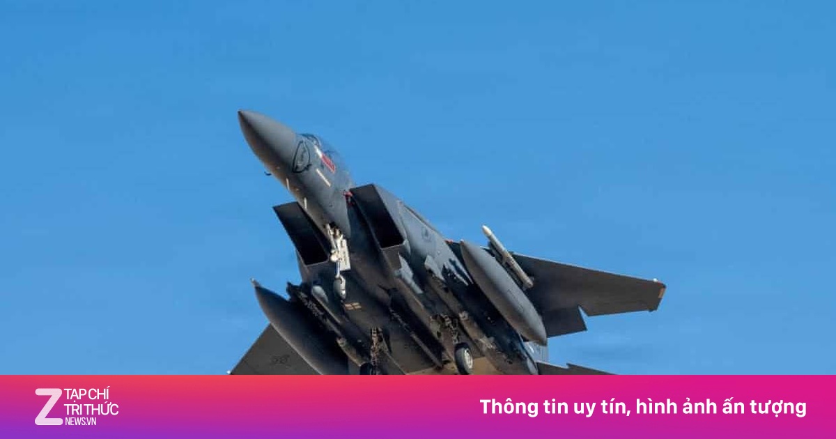 Máy Bay Chiến Đấu F-15E Của Mỹ Bị Bắn Rơi Trên Không Phận Iran, Phi Hành Đoàn Bị Bắt Giữ