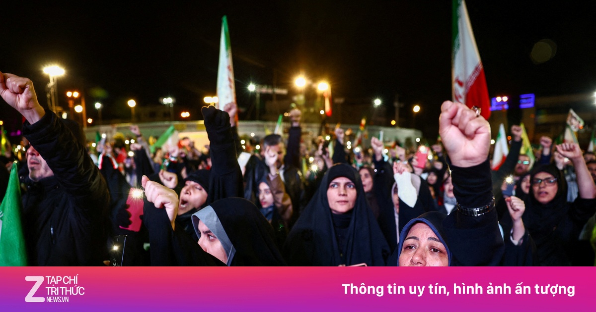 Người dân Tehran xuống đường ủng hộ chính phủ Iran sau vụ tấn công