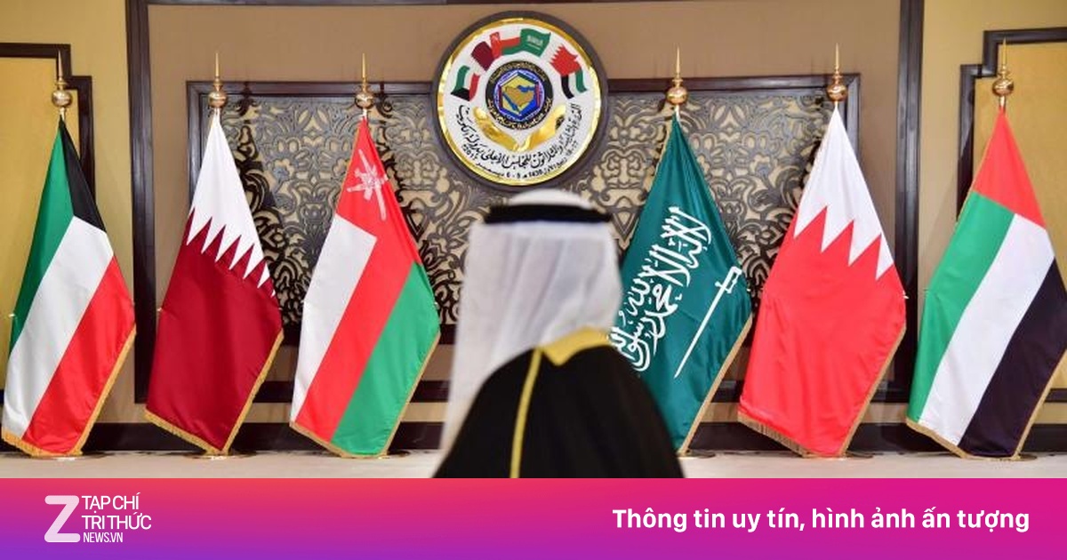 Liên minh cũ rạn nứt, 'tình bạn' mới hình thành trong chiến sự Iran
