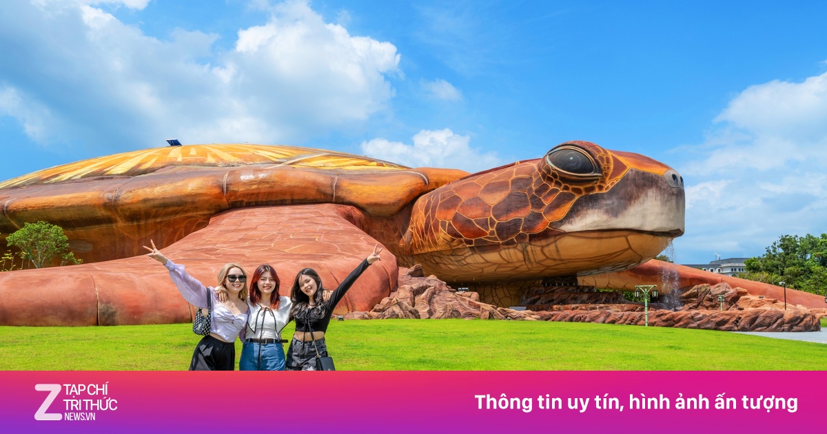 Tại sao 'đảo hội' hút khách?