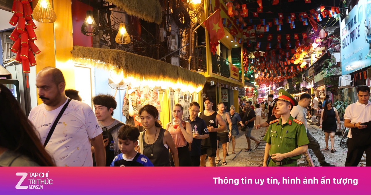 Sau đêm 'đuổi' hàng trăm khách ra khỏi phố cà phê đường tàu
