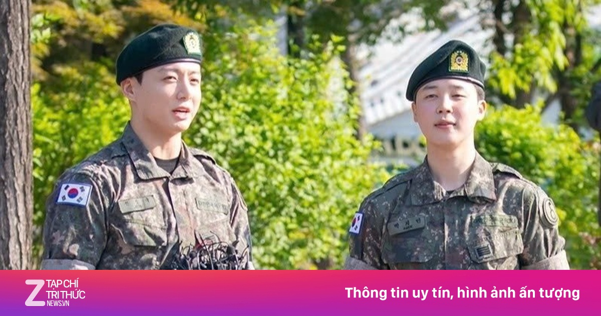 Jung Kook và Ji Min (BTS) trên chuyến bay đến Đà Nẵng
