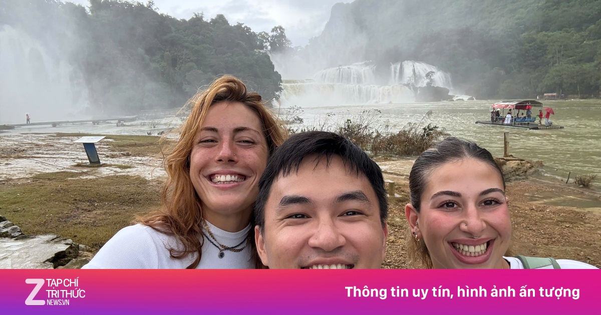 13 triệu lượt xem hướng dẫn viên Việt hát tiếng Anh như 'nuốt đĩa'