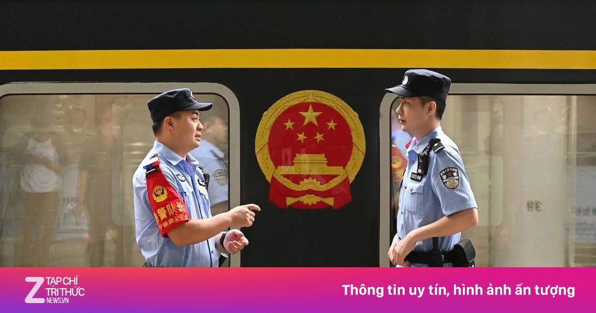 Khách Việt kể lần đầu đi tàu hỏa du lịch Trung Quốc cận lễ 30/4