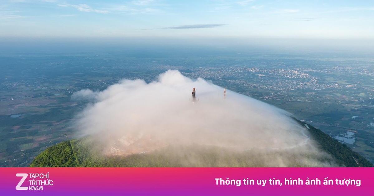 Du khách lại tự ý đổi lộ trình, lạc đường trong đêm trên núi Bà Đen