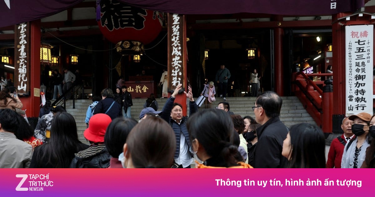 Khách Trung 'quay lưng', người Nhật nhẹ nhõm