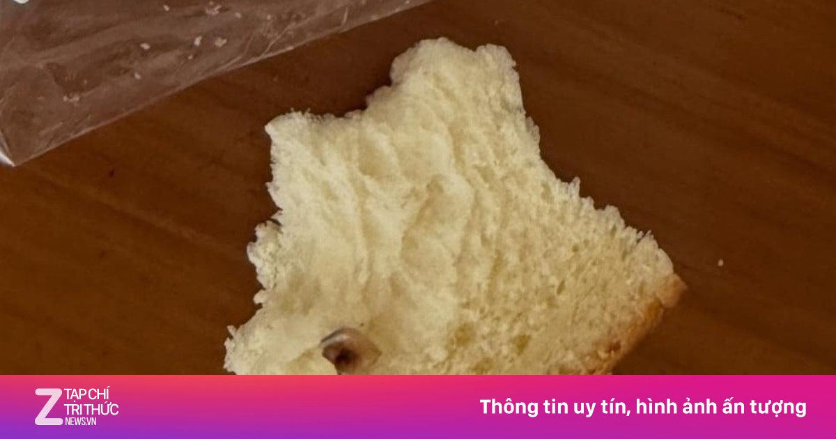 Chiếc răng sâu trong lát bánh mì gây 'khủng hoảng' tại Hong Kong