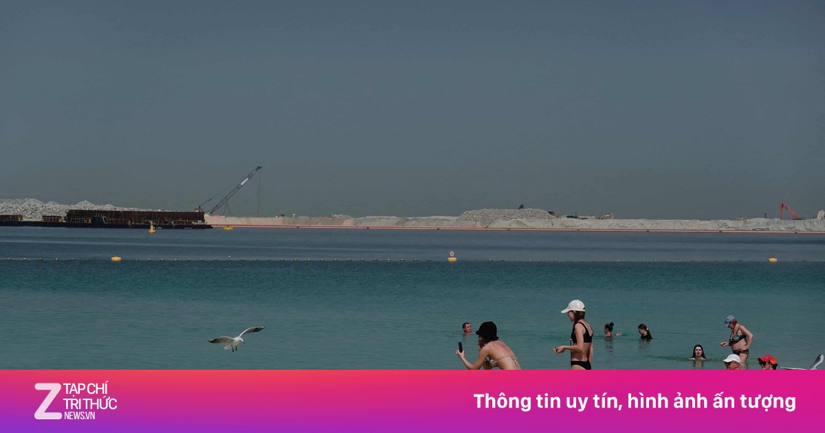 Giới siêu giàu Dubai kể phút hút shisha, ngắm hoàng hôn giữa tiếng nổ