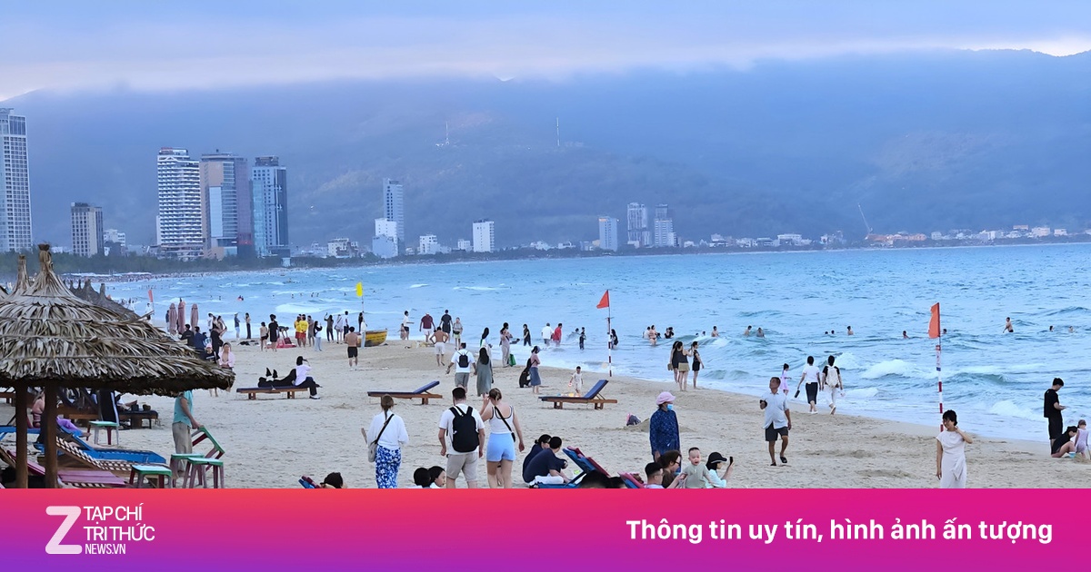 Đà Nẵng quyết liệt dẹp nạn lấn chiếm bãi biển Mỹ An, trả lại không gian cho du khách