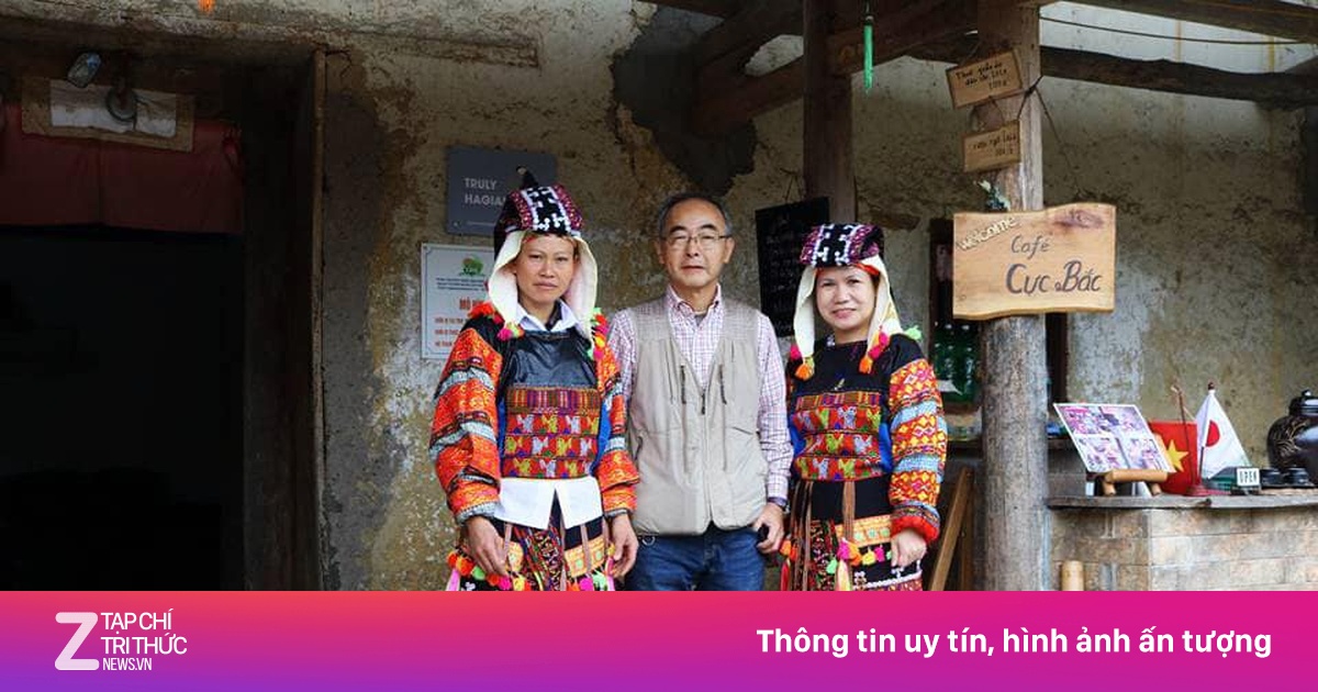 Người đầu tiên làm du lịch ở Lô Lô Chải