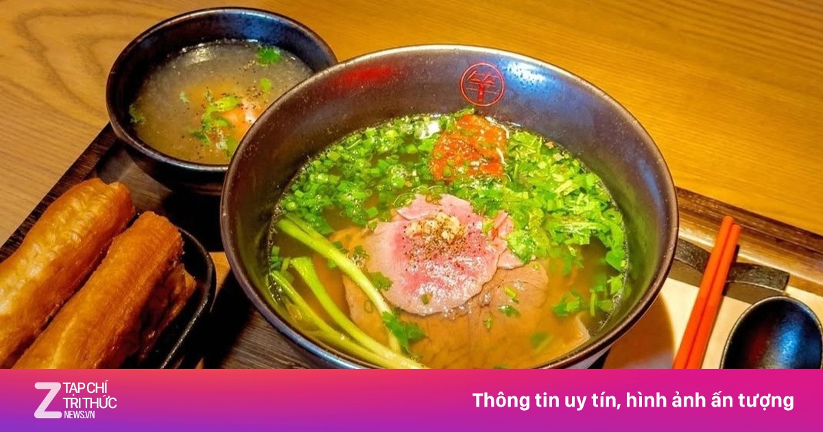 Chi Pu chuyển nhượng nhà hàng phở tại Trung Quốc