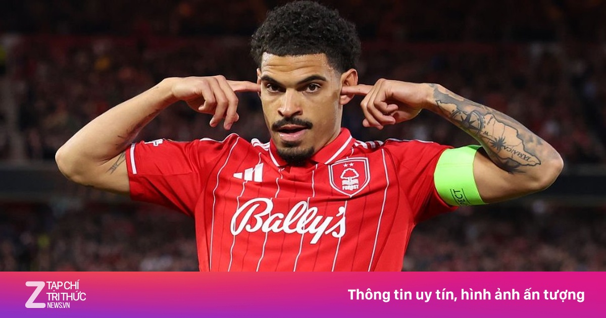 Nottingham vào bán kết cúp châu Âu sau 42 năm