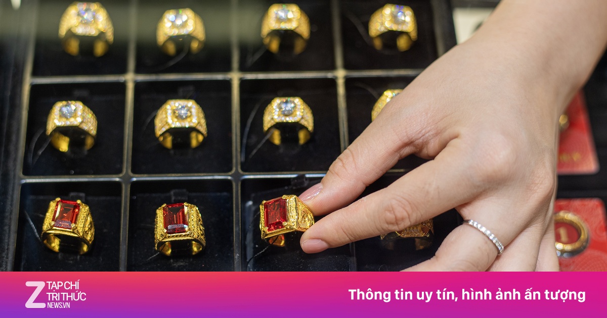 Giá vàng rớt thê thảm