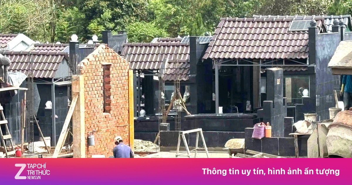 Chủ thầu xây mộ lao đao vì giá cát, lo bù lỗ 10 triệu đồng/ngôi mộ