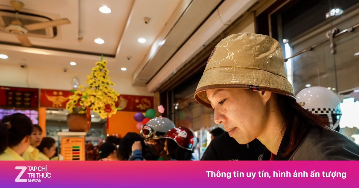 Thủ tướng đặt mục tiêu vận hành sàn giao dịch vàng trước 10/2