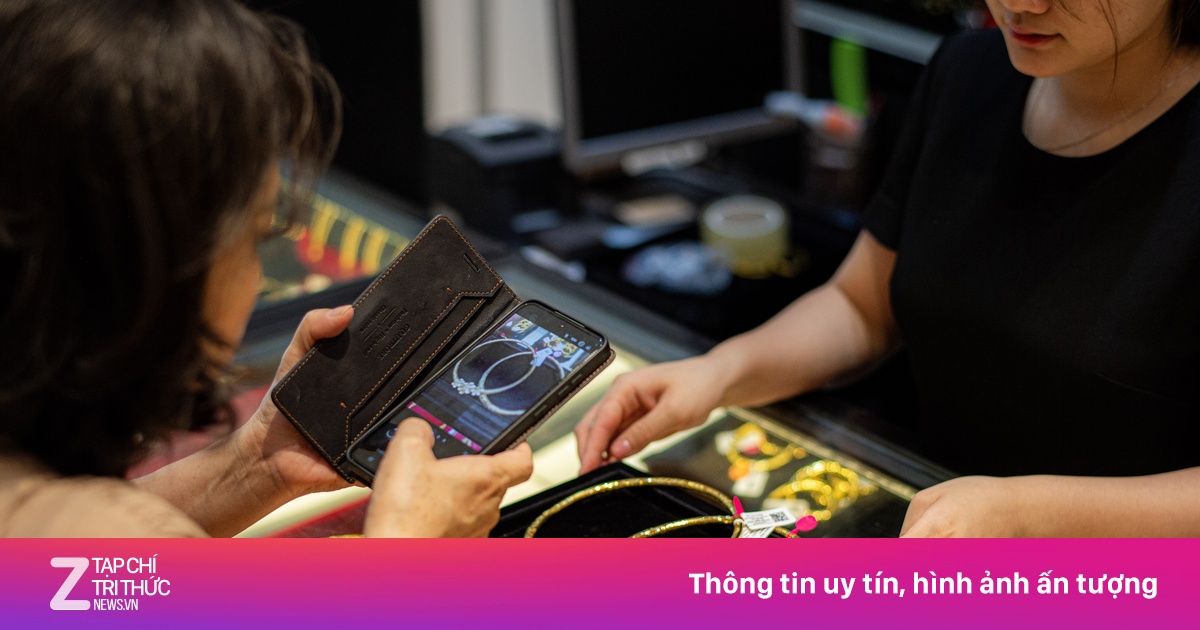 Giá vàng trong nước lao dốc đầu tuần