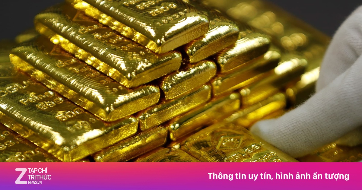 Giá vàng thế giới bất ngờ rơi tự do